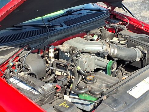 Used 2000 Ford F150 Lightning RWD image 5