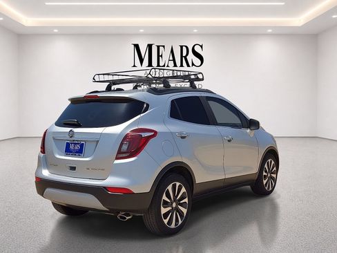 Used 2018 Buick Encore Essence FWD image 5