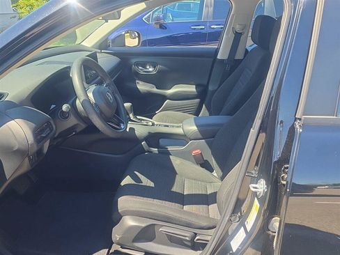 Used 2024 Honda HR-V LX image 3