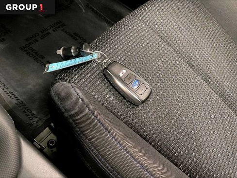 Used 2025 Subaru Forester Premium AWD/4WD image 15