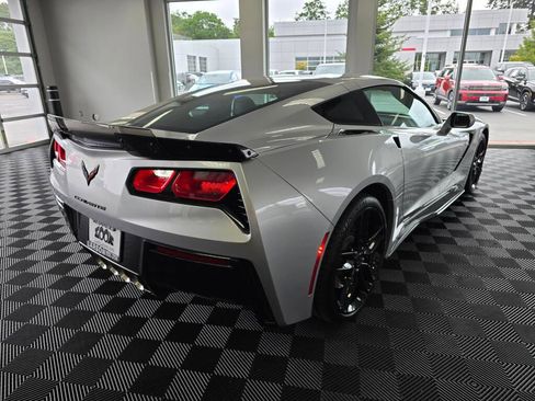 Used 2017 Chevrolet Corvette Stingray Coupe w/ Carbon Flash Badge Package RWD image 3