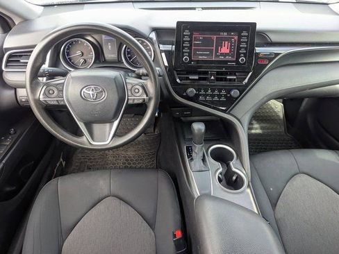 Used 2021 Toyota Camry LE image 27