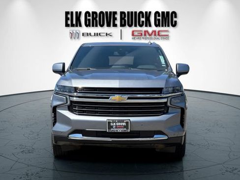Used 2022 Chevrolet Suburban LT AWD/4WD image 9