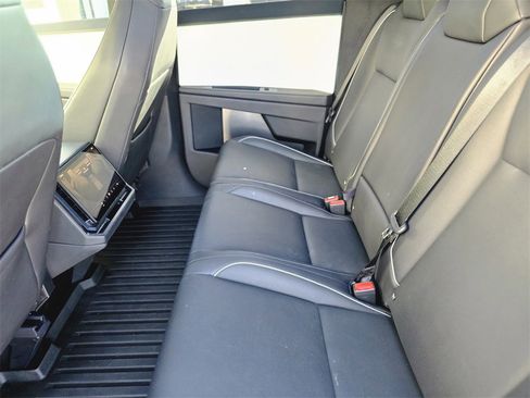 Used 2024 Tesla Cybertruck AWD Crew Cab image 10