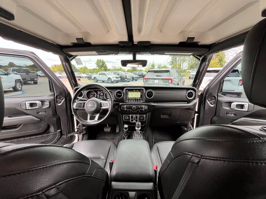 Used 2020 Jeep Gladiator Overland AWD/4WD image 12