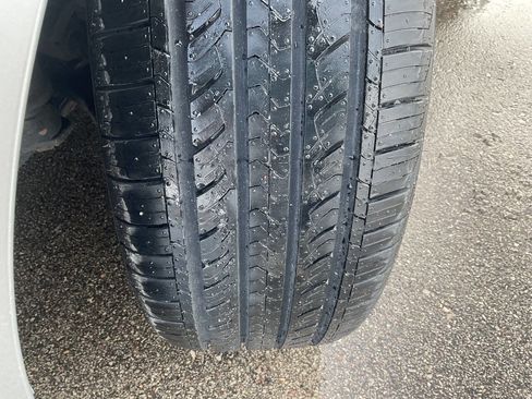 Used 2013 Toyota Camry SE w/ Leather Pkg image 48