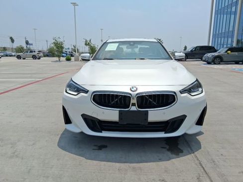 Used 2024 BMW 230i Coupe w/ Convenience Package RWD image 2