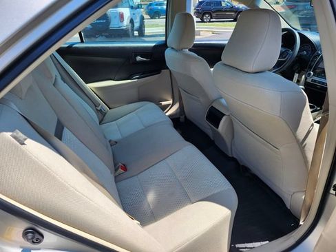 Used 2013 Toyota Camry LE FWD image 26