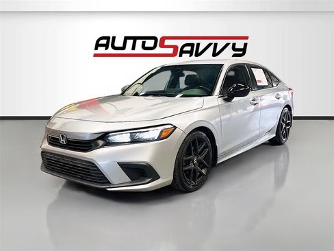 Used 2022 Honda Civic Sport image 3