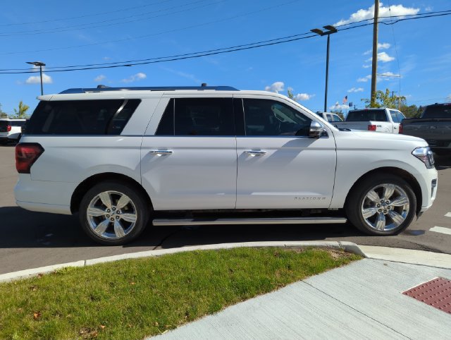 Used 2023 Ford Expedition Max Platinum AWD/4WD image 6
