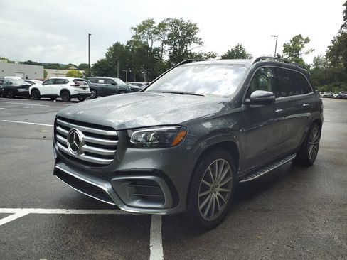 Certified 2024 Mercedes-Benz GLS 580 4MATIC image 3