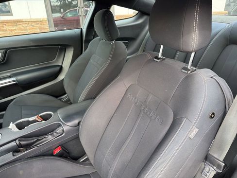 Used 2021 Ford Mustang EcoBoost image 3