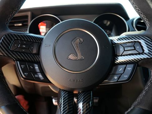 Certified 2020 Ford Mustang Shelby GT350 w/ Technology Package image 16