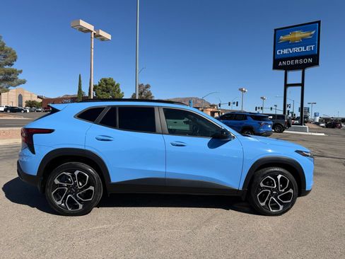 Certified 2024 Chevrolet Trax RS w/ Driver Confidence Package FWD image 4