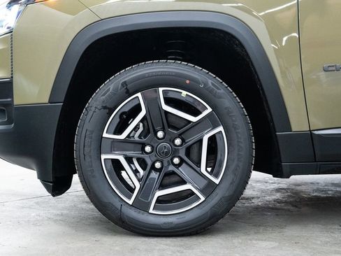 New 2026 Jeep Cherokee Laredo AWD/4WD image 7