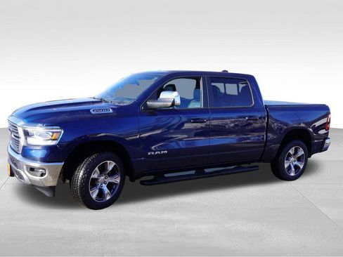 Used 2023 RAM 1500 Laramie AWD/4WD image 11