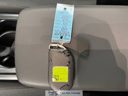 Used 2025 Kia K4 FWD image 47