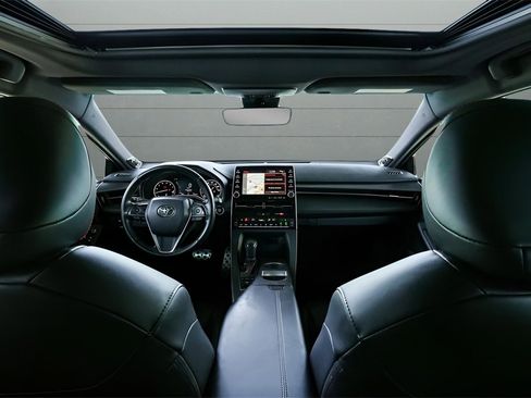 Used 2020 Toyota Avalon TRD image 28