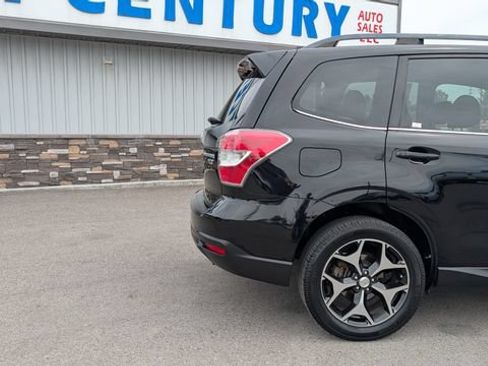 Used 2016 Subaru Forester 2.0XT Premium AWD/4WD image 21