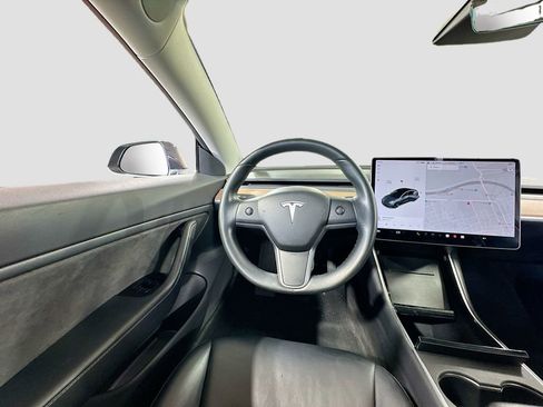 Used 2018 Tesla Model 3 Long Range image 16