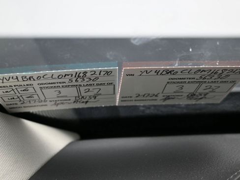 Used 2021 Volvo XC90 T8 Inscription w/ Protection Package Premier image 10