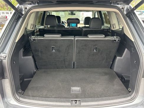 Used 2024 Volkswagen Atlas SE image 28