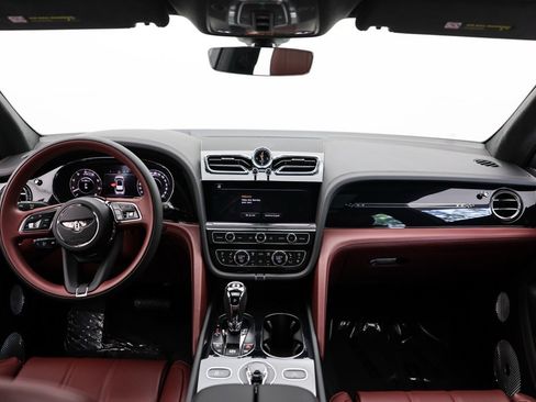 New 2024 Bentley Bentayga image 5