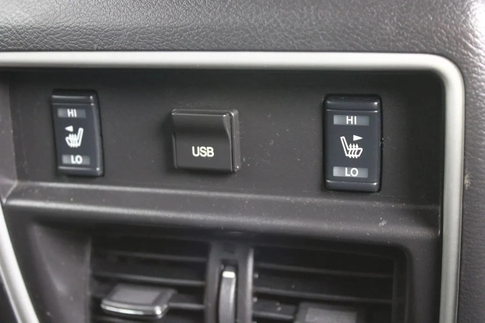 Used 2018 Nissan Murano SL w/ Moonroof Package FWD image 26