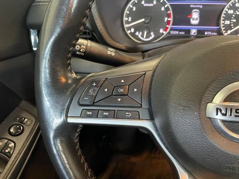Certified 2022 Nissan Sentra SV FWD image 12