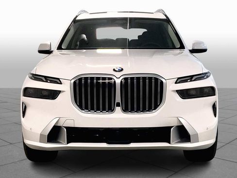 New 2026 BMW X7 xDrive40i image 3