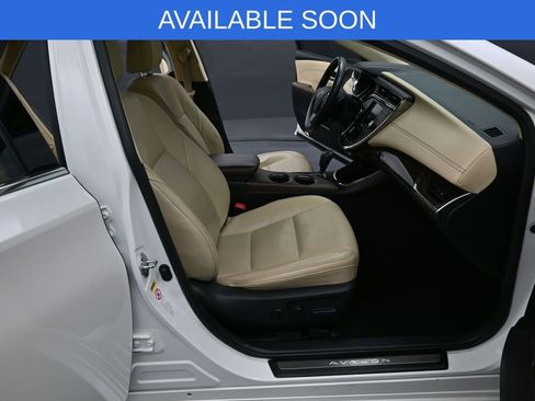 Used 2013 Toyota Avalon Limited FWD image 37