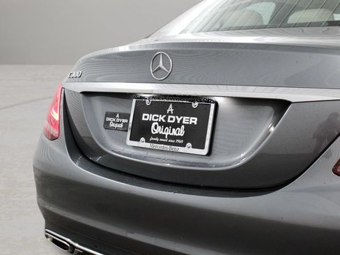 Used 2019 Mercedes-Benz C 300 Sedan image 32