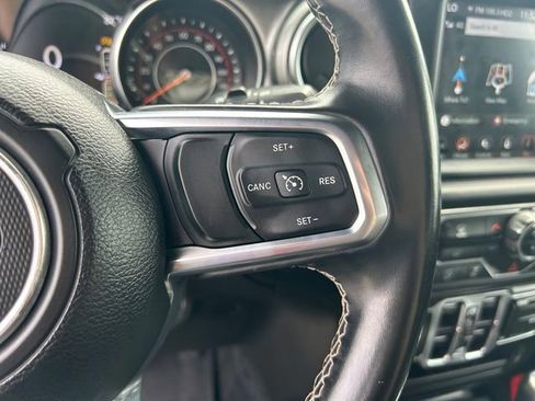 Used 2020 Jeep Wrangler Unlimited Sahara w/ Uconnect 4C Nav & Sound Group AWD/4WD image 24