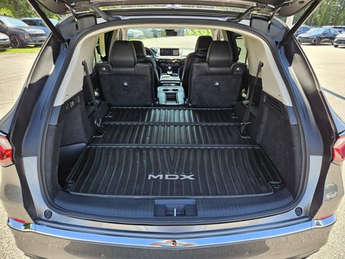 Used 2024 Acura MDX w/ Technology Package FWD image 18