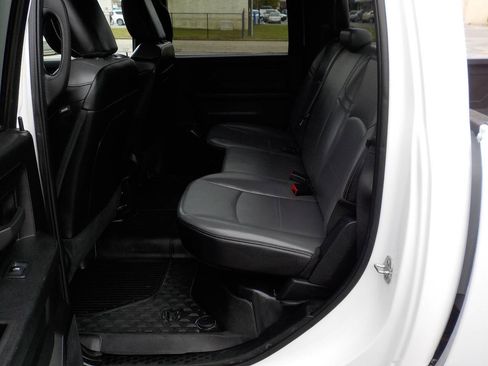 Used 2022 RAM 2500 Tradesman w/ Chrome Appearance Group image 22