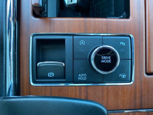 Used 2021 Lincoln Navigator L Reserve w/ Luxury Package AWD/4WD image 13