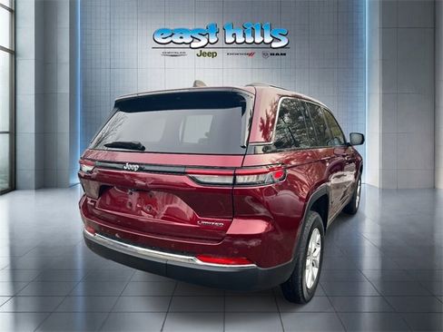 Certified 2023 Jeep Grand Cherokee Limited image 6