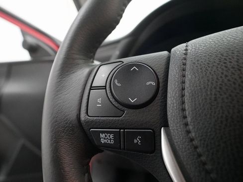 Used 2017 Toyota Corolla L image 17