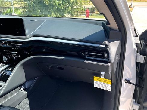 Used 2026 Acura MDX w/ Technology Package FWD image 18