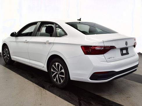 Used 2024 Volkswagen Jetta S image 10