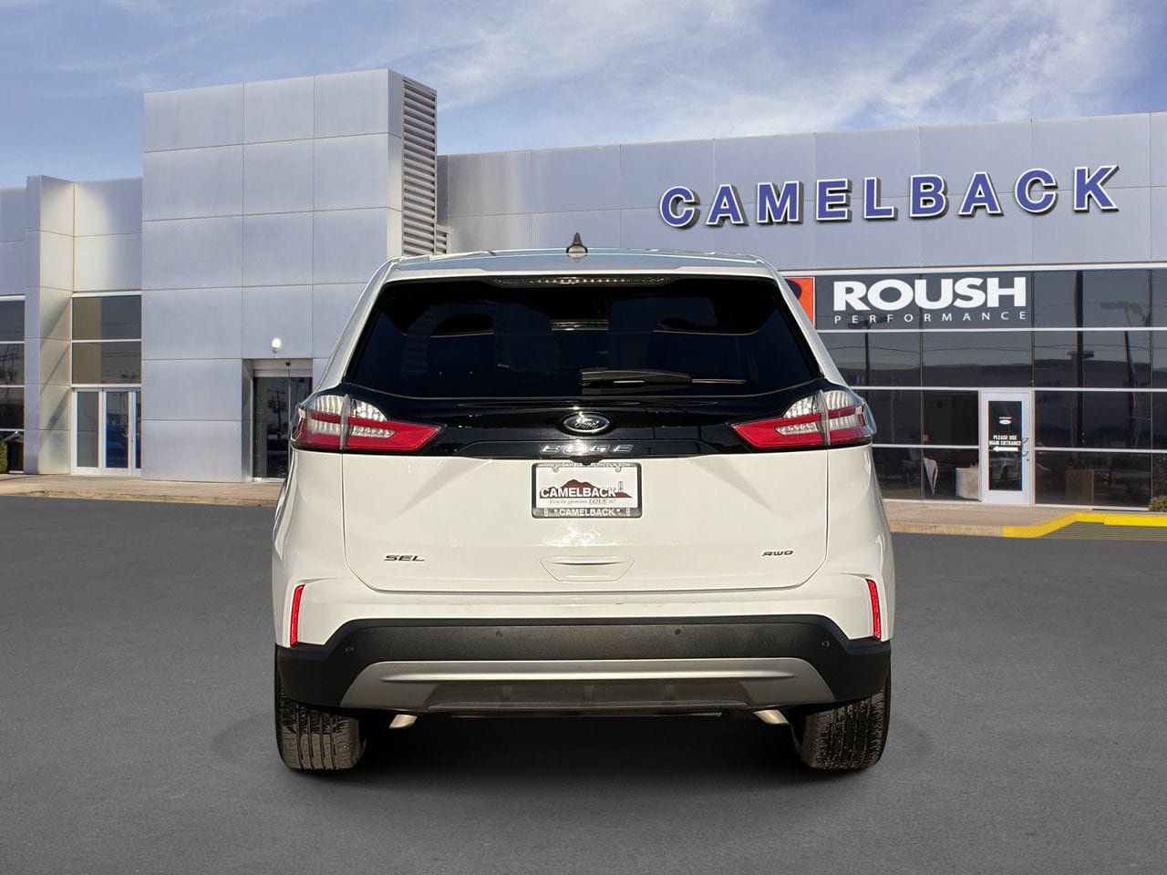Used 2024 Ford Edge SEL AWD/4WD image 5