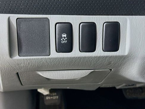 Used 2013 Toyota Tacoma 2WD Regular Cab image 10