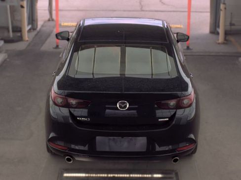 Used 2024 MAZDA MAZDA3 s FWD image 5