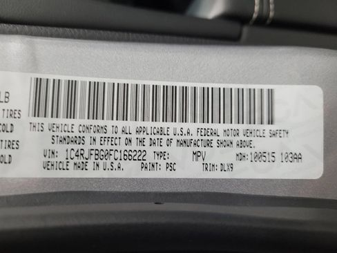 Used 2015 Jeep Grand Cherokee Limited w/ Luxury Group II image 34