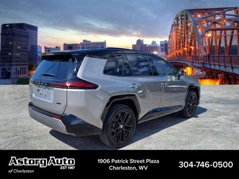 Used 2026 Toyota RAV4 XSE w/ Weather Package AWD/4WD image 3
