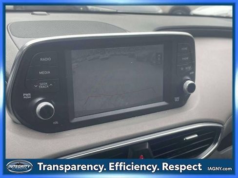 Used 2019 Hyundai Santa Fe SE image 26