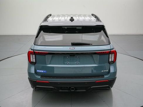 Certified 2025 Ford Explorer ST-Line w/ Premium Package AWD/4WD image 5