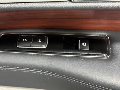 Used 2023 Lincoln Navigator Reserve image 23