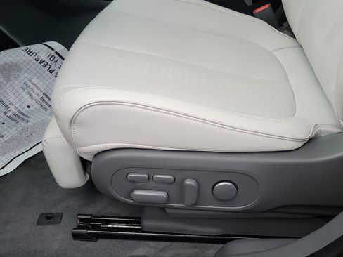 Used 2024 Hyundai Ioniq 5 Limited RWD image 18