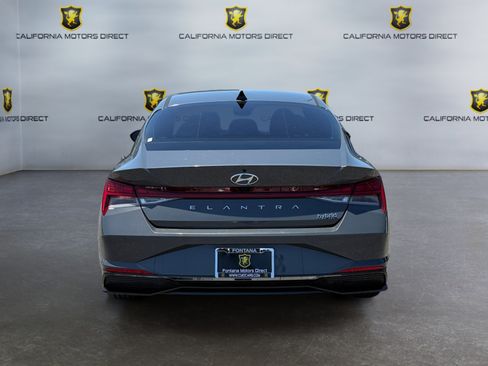 Used 2023 Hyundai Elantra Limited FWD image 4